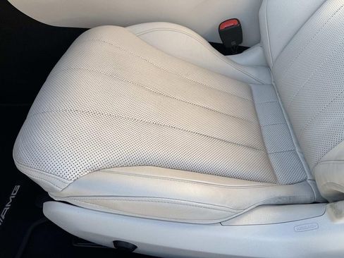 Used 2024 Mercedes-Benz CLE 300 4MATIC Coupe image 17