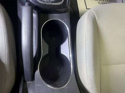 Used 2012 Kia Forte EX image 19