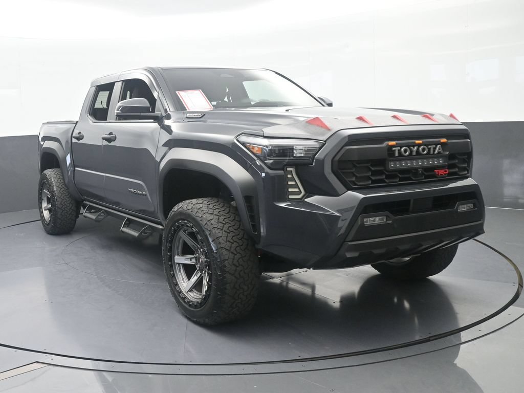 Used 2025 Toyota Tacoma TRD Off-Road w/ TRD Off Road Premium Package AWD/4WD image 9