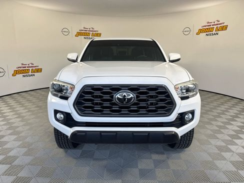 Used 2021 Toyota Tacoma TRD Off-Road image 9