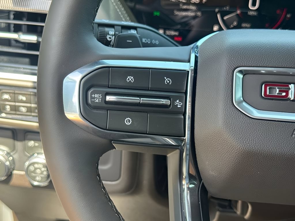 New 2026 GMC Yukon XL Elevation w/ LPO, Floor Liner Package RWD image 13