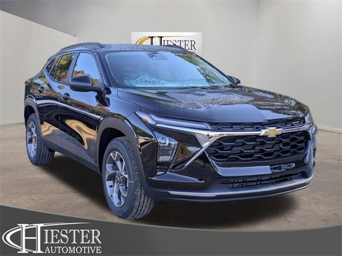 New 2026 Chevrolet Trax LT image 1