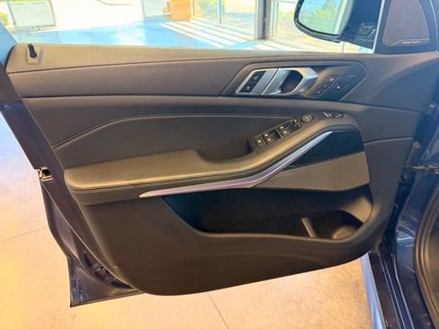 Used 2022 BMW X5 M50i w/ Climate Comfort Package AWD/4WD image 14
