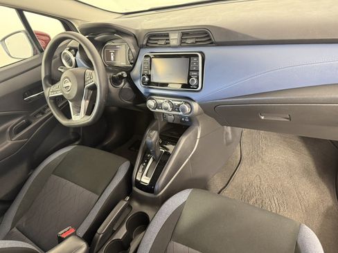 Used 2025 Nissan Versa SV FWD image 11