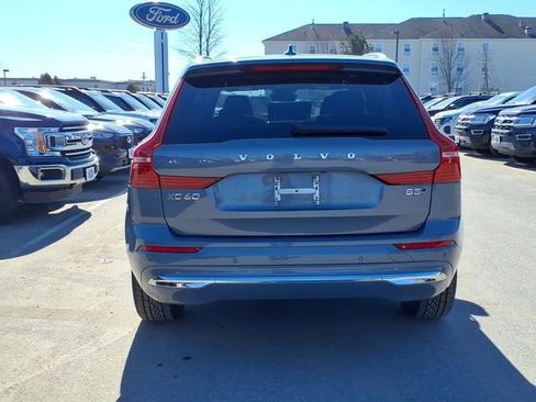 Used 2023 Volvo XC60 B5 Plus image 6