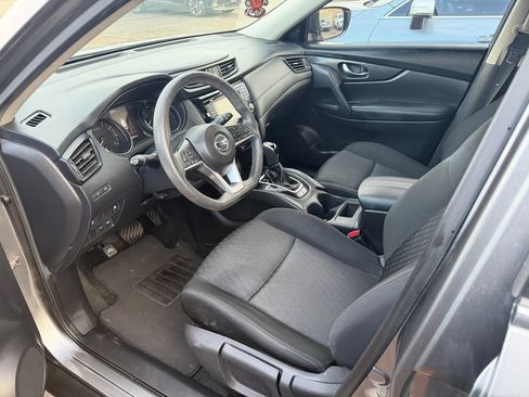 Used 2018 Nissan Rogue S FWD image 12