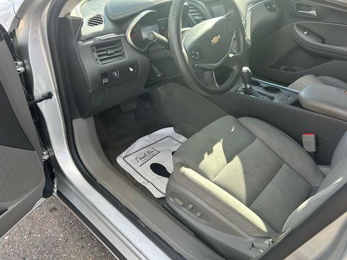 Used 2014 Chevrolet Impala LS FWD image 10