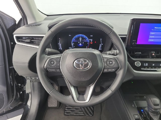 Used 2026 Toyota Corolla Cross LE FWD image 21