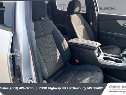 Used 2020 Chevrolet Blazer LT FWD image 6