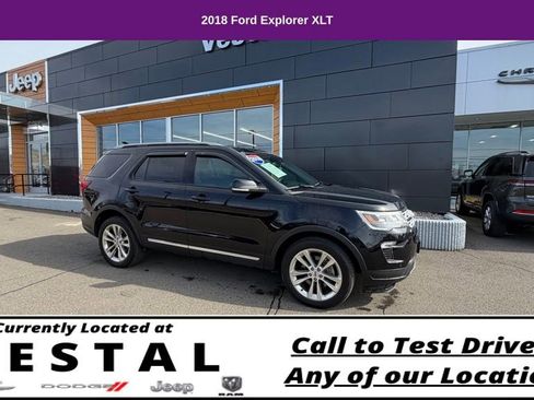 Used 2018 Ford Explorer XLT w/ Equipment Group 202A AWD/4WD image 8