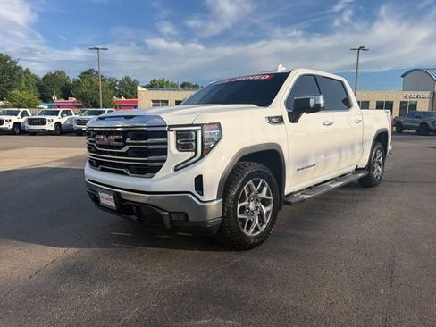 Used 2022 GMC Sierra 1500 SLT w/ SLT Premium Package AWD/4WD image 1