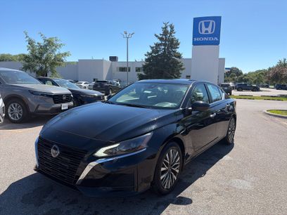 Used 2024 Nissan Altima 2.5 SV w/ SV Premium Package