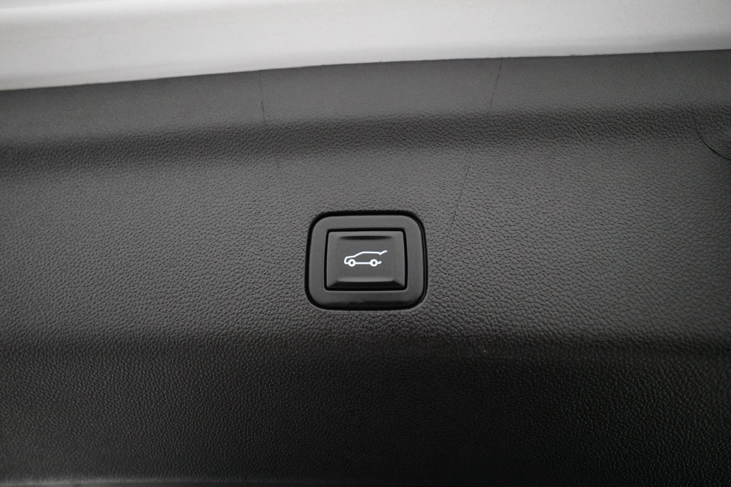 Certified 2023 GMC Yukon AT4 AWD/4WD image 15