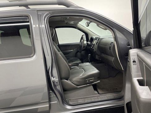 Used 2021 Nissan Frontier PRO-4X w/ Pro-4x Utility Package AWD/4WD image 18