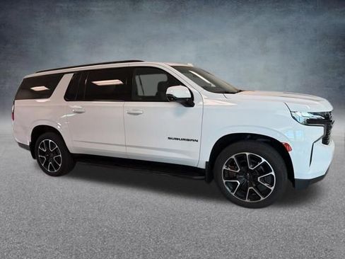 Certified 2023 Chevrolet Suburban RST w/ Luxury Package AWD/4WD image 6