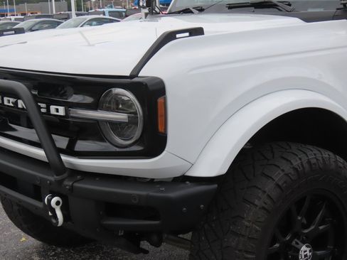 Certified 2023 Ford Bronco Outer Banks AWD/4WD image 3