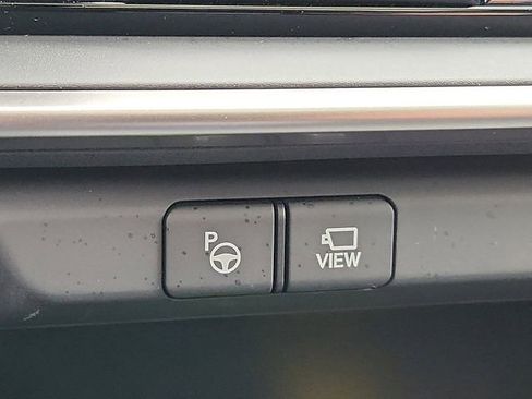 Used 2023 Lexus RZ 450e Premium image 26