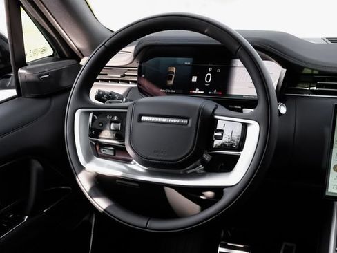 New 2026 Land Rover Range Rover Long Wheelbase SE AWD/4WD image 22