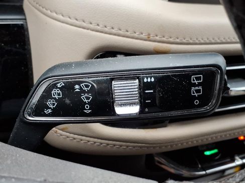 Used 2023 Lincoln Nautilus AWD image 21