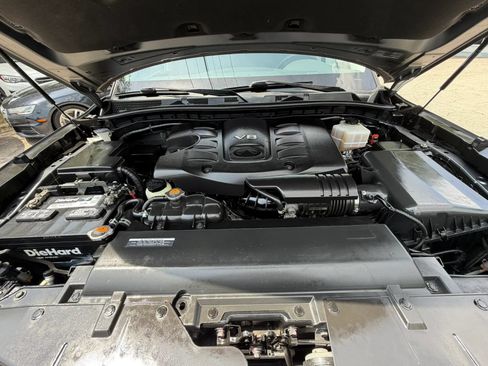 Used 2017 INFINITI QX80 4WD w/ Driver Assistance Package image 42