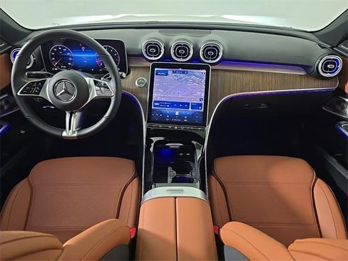 Used 2025 Mercedes-Benz C 300 4MATIC Sedan image 27