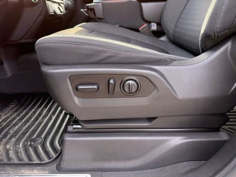 Used 2021 Chevrolet Silverado 1500 LT image 29