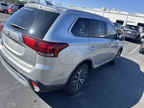 Used 2020 Mitsubishi Outlander SEL image 10