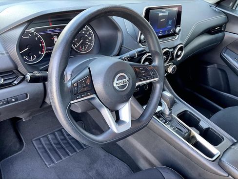 Used 2023 Nissan Sentra SV FWD image 15