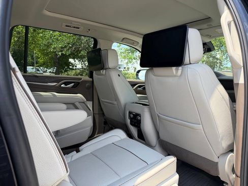 Used 2024 GMC Yukon XL Denali w/ Advanced Technology Package AWD/4WD image 26