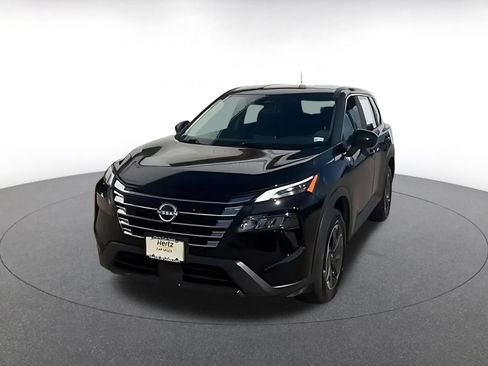 Used 2025 Nissan Rogue SV AWD/4WD image 4