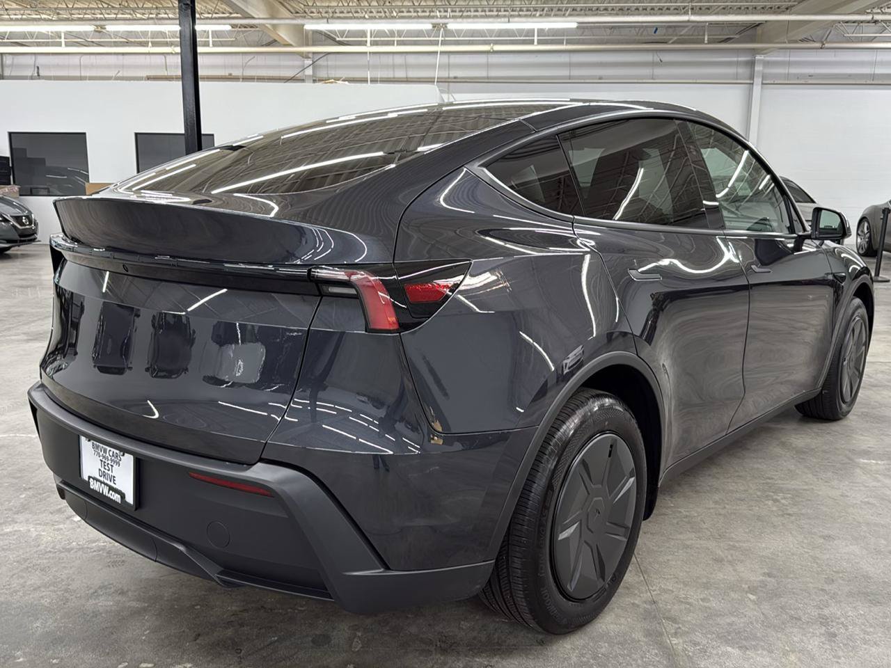 Used 2026 Tesla Model Y 2WD image 7