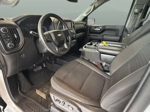 Used 2022 Chevrolet Silverado 1500 Custom AWD/4WD image 11
