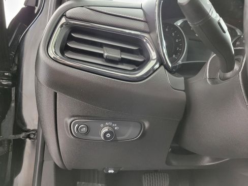 Used 2022 Chevrolet Equinox RS w/ RS Leather Package image 10