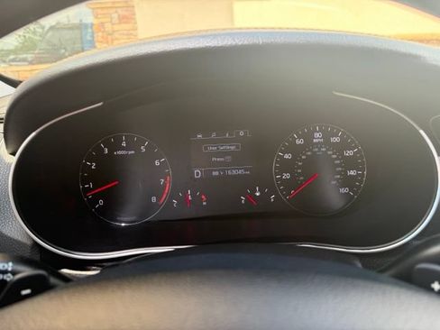 Used 2016 Kia Cadenza Premium FWD image 20