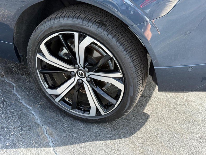 Used 2024 Volvo XC60 T8 Ultimate w/ Protection Package Premier AWD/4WD image 8