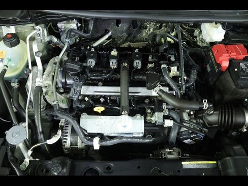 Used 2025 Nissan Versa SV FWD image 19