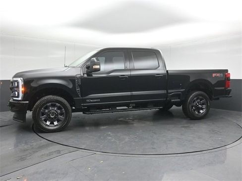 Used 2024 Ford F250 Lariat w/ Sport Appearance Package image 4