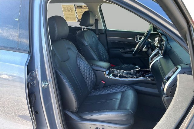 Used 2023 Kia Sorento SX AWD/4WD image 8