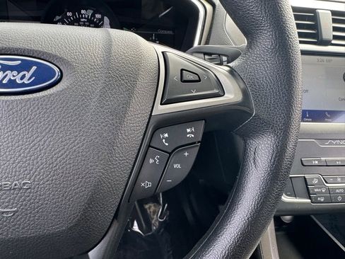 Used 2020 Ford Fusion SE FWD image 27