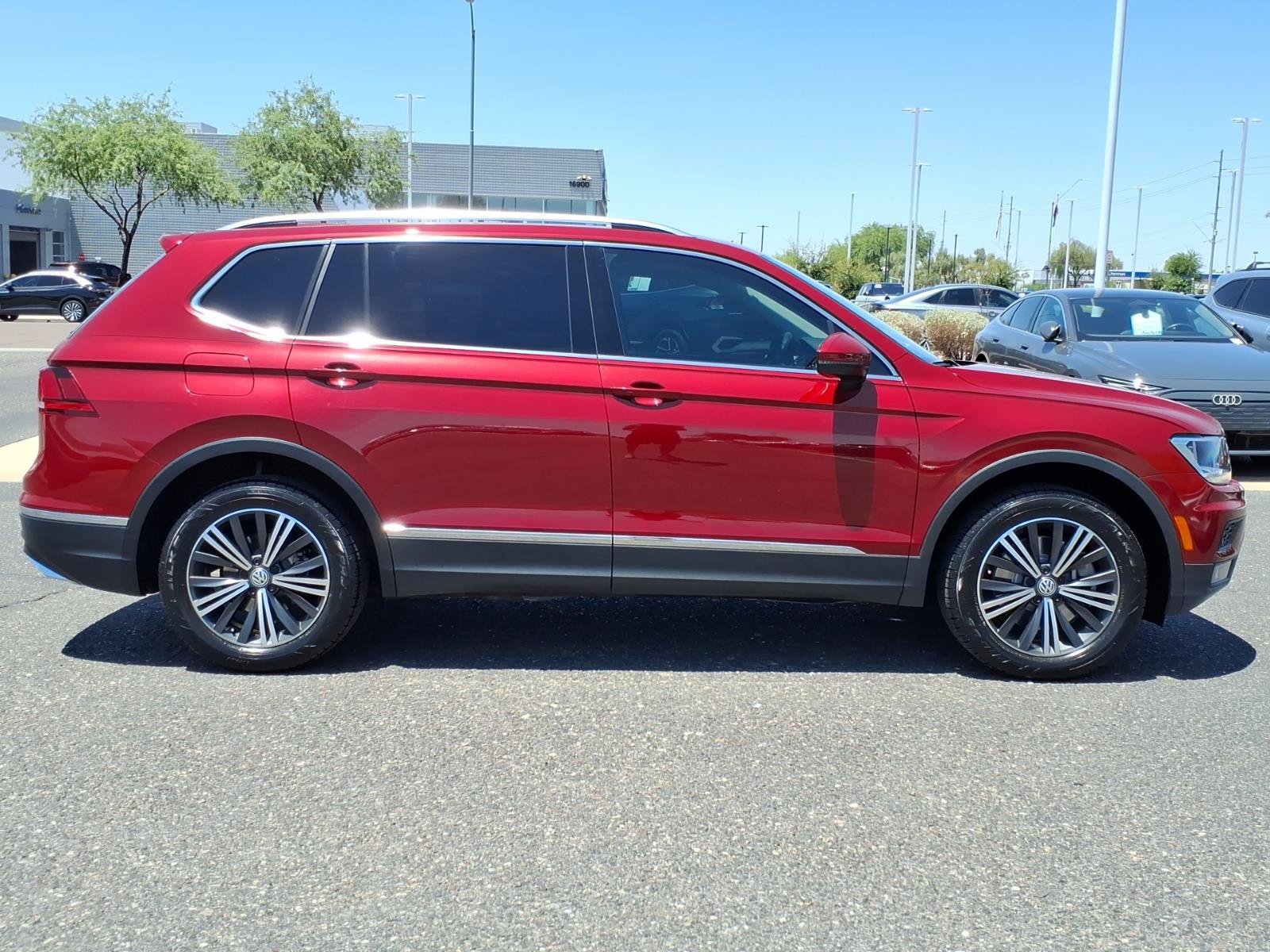 Used 2019 Volkswagen Tiguan SEL FWD image 8