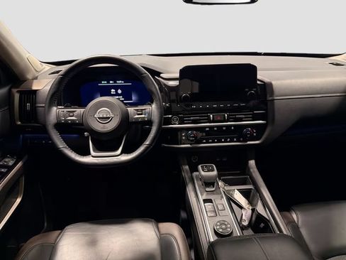 Used 2023 Nissan Pathfinder Platinum AWD/4WD image 21