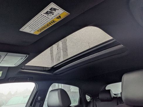 Used 2022 Honda Civic Sport Touring image 6