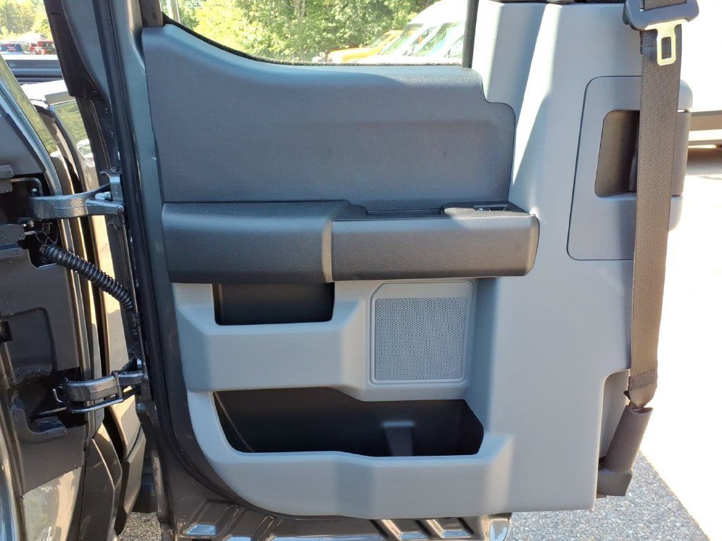 New 2027 Ford F250 XL w/ STX Appearance Package AWD/4WD image 17