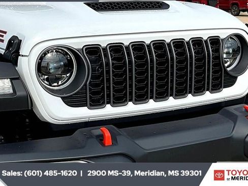 Used 2025 Jeep Gladiator Mojave image 21