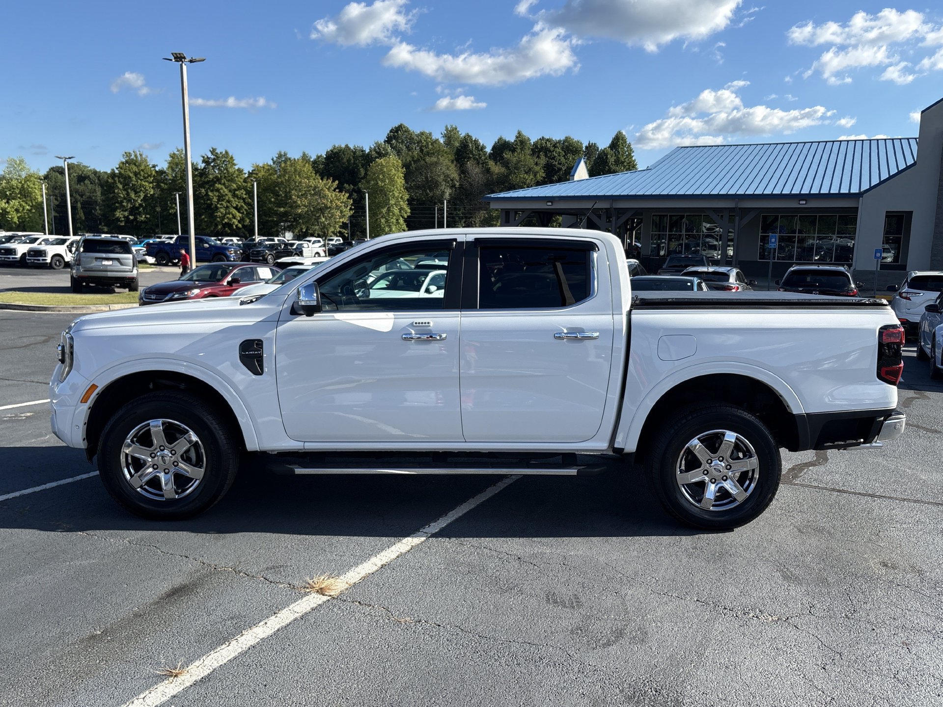 Used 2024 Ford Ranger Lariat w/ Trailer Tow Package RWD image 19