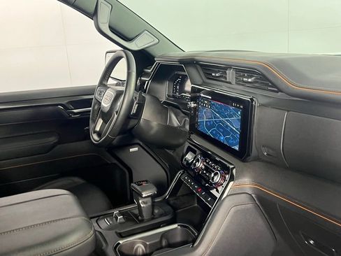 Used 2025 GMC Sierra 1500 AT4 w/ AT4 Premium Package image 33
