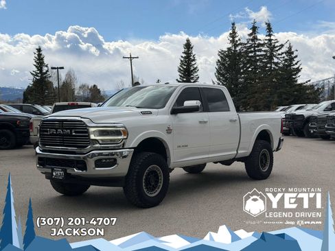 Used 2022 RAM 2500 Laramie AWD/4WD image 1