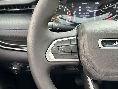 New 2025 Jeep Compass Limited w/ Sun & Sound Group image 42