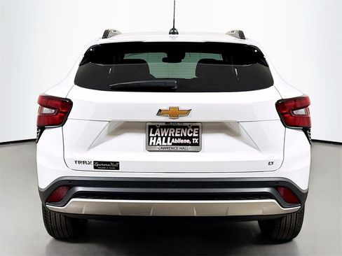 New 2026 Chevrolet Trax LT w/ Driver Confidence Package image 4