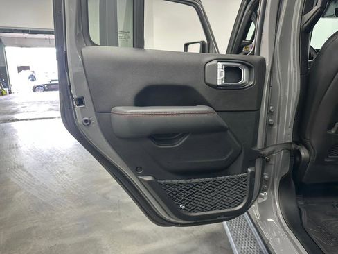 Used 2019 Jeep Wrangler Unlimited Rubicon image 30